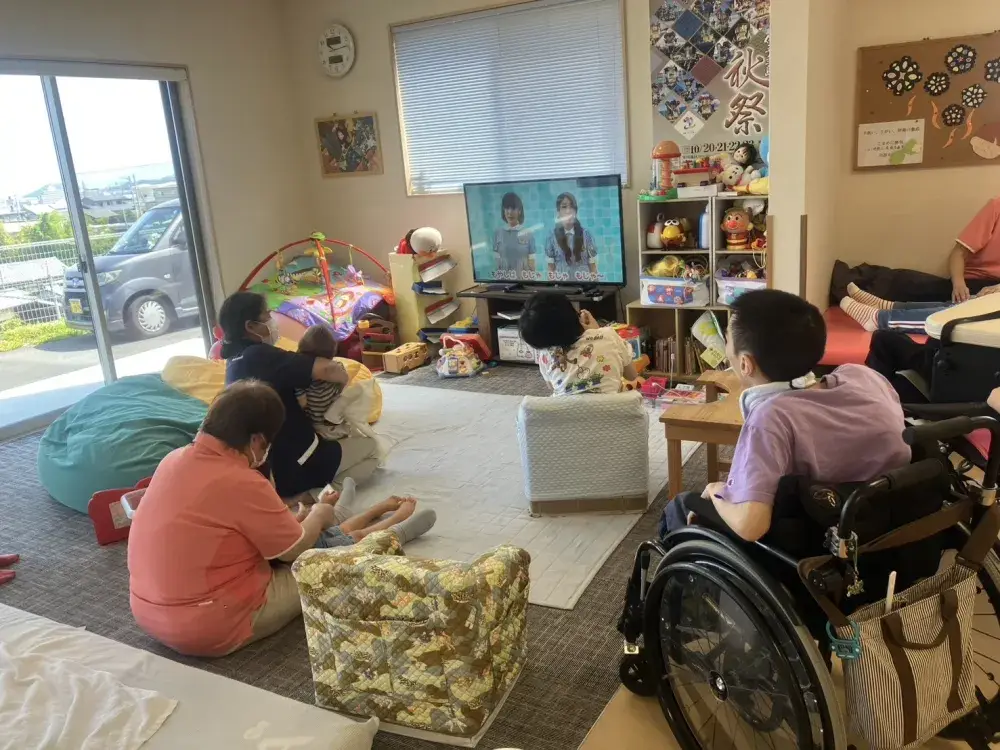 くつろぐときはこのお部屋で過ごします。