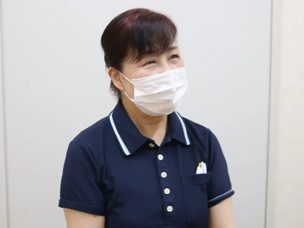今回、取材の対応をした、管理者の篠原です。